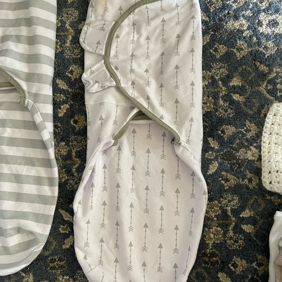 Mama Cheetah Swaddle Bundle - Picture 4 of 8